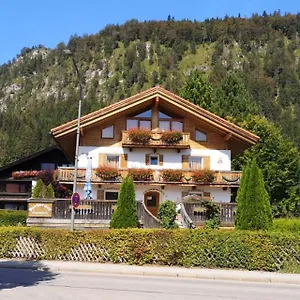 Gästehaus Münchner Kindl Gasthof Reit im Winkl